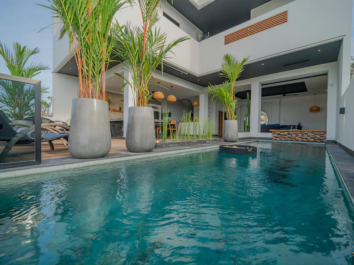 Villa Mimpi Bali Jimbaran  Exterior photo